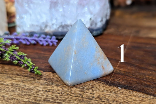 Angelite Pyramid 1.25"