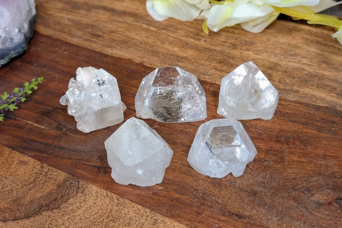 Apophyllite Tips