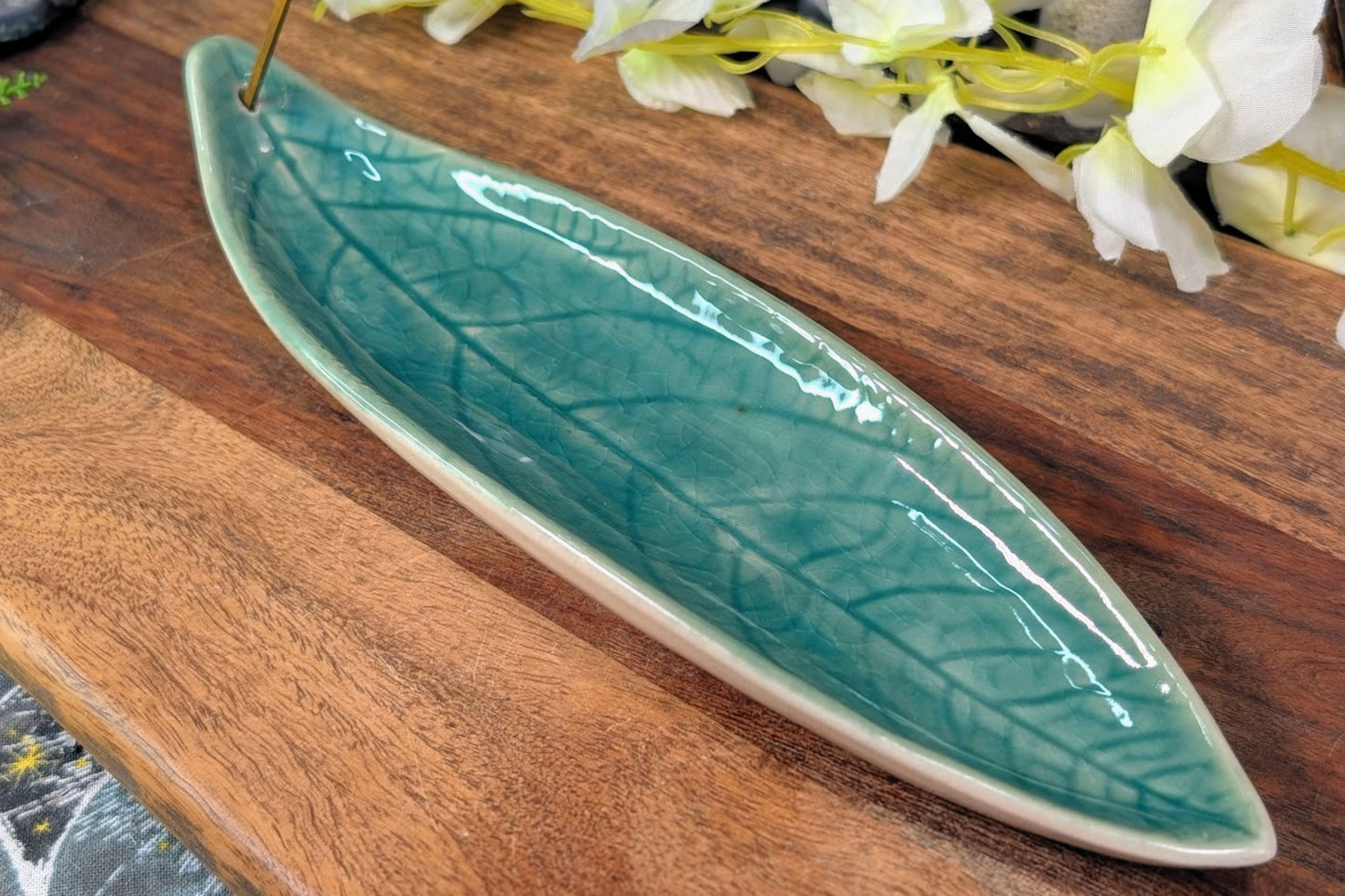 Ceramic Avocado Leaf Incense Holder