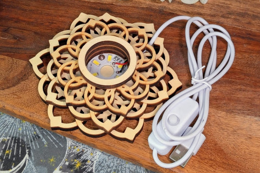 Wooden Lotus USB Light Base - Cold White