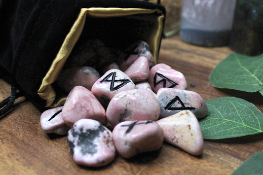 Rhodonite Runes