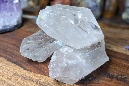 Clear Quartz Rough Point 5 oz