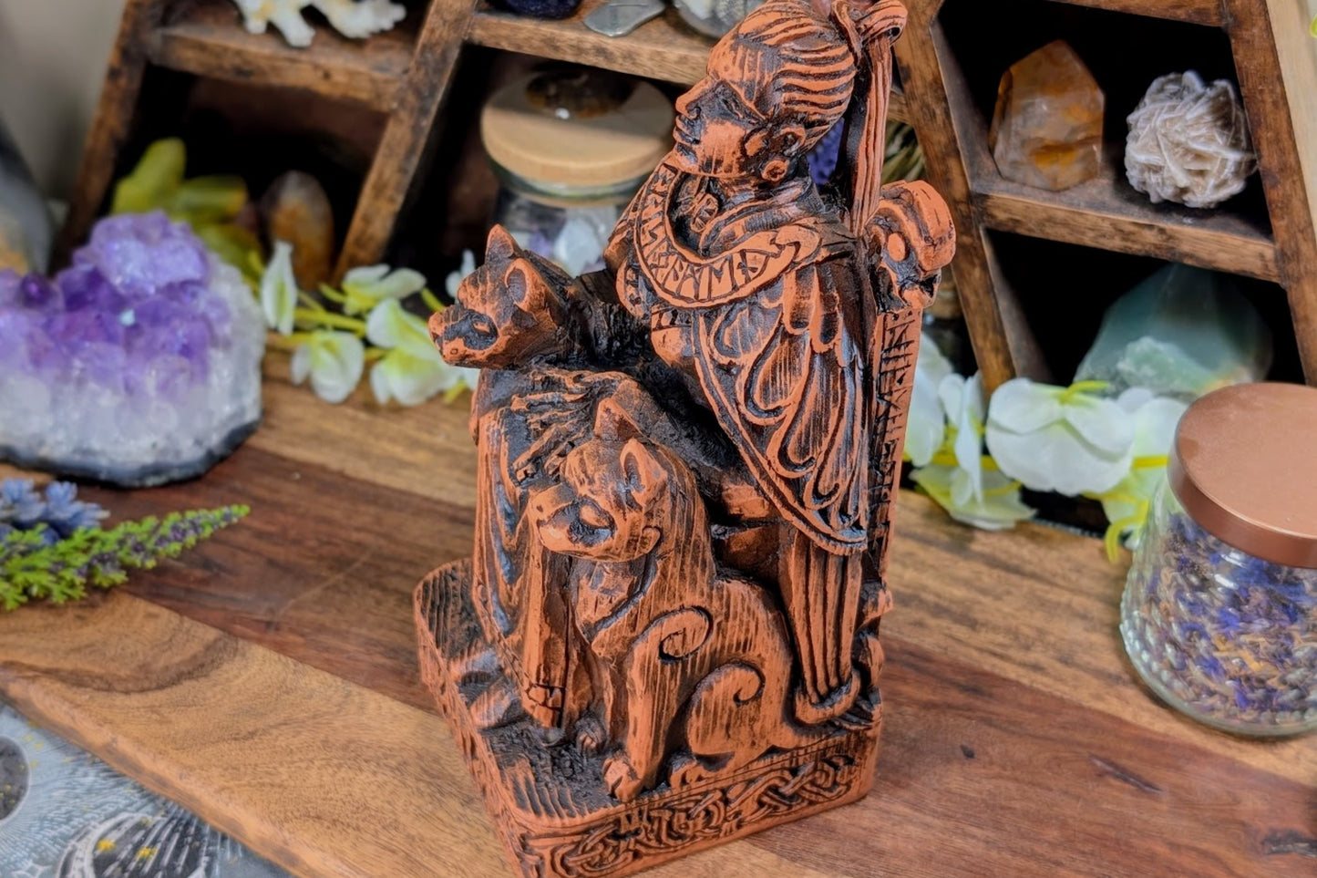 Polyresin Freyja Statue