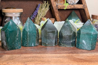 Green Aventurine Point 2.5"
