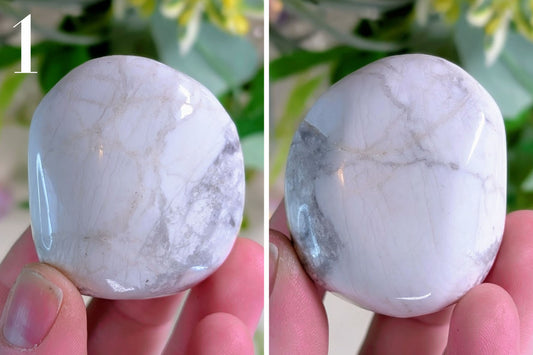 Howlite Palm Stone