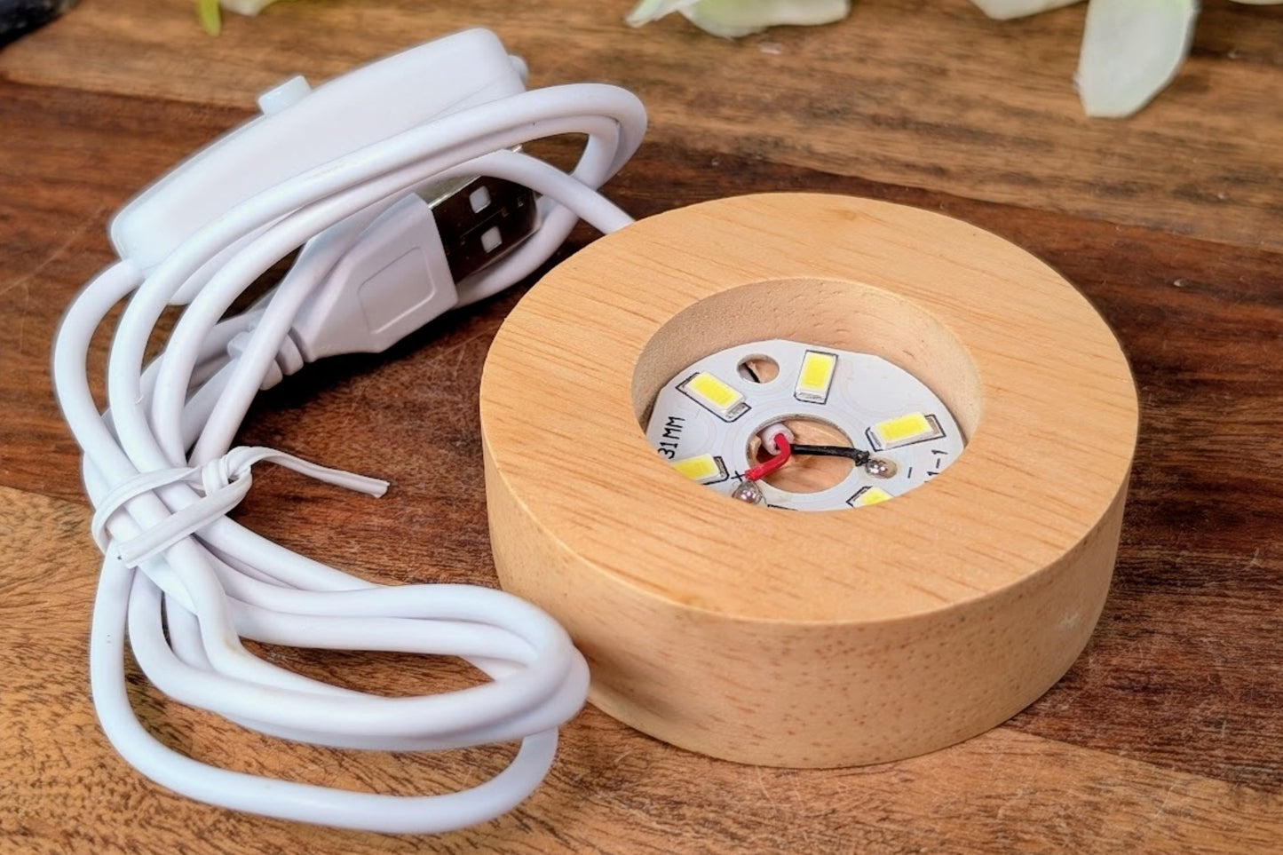 Wooden USB Cylinder White Light Base