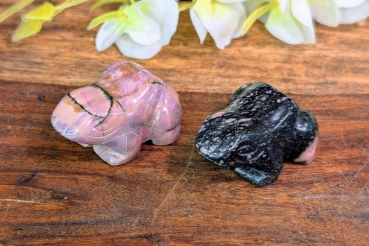 Rhodonite Frog
