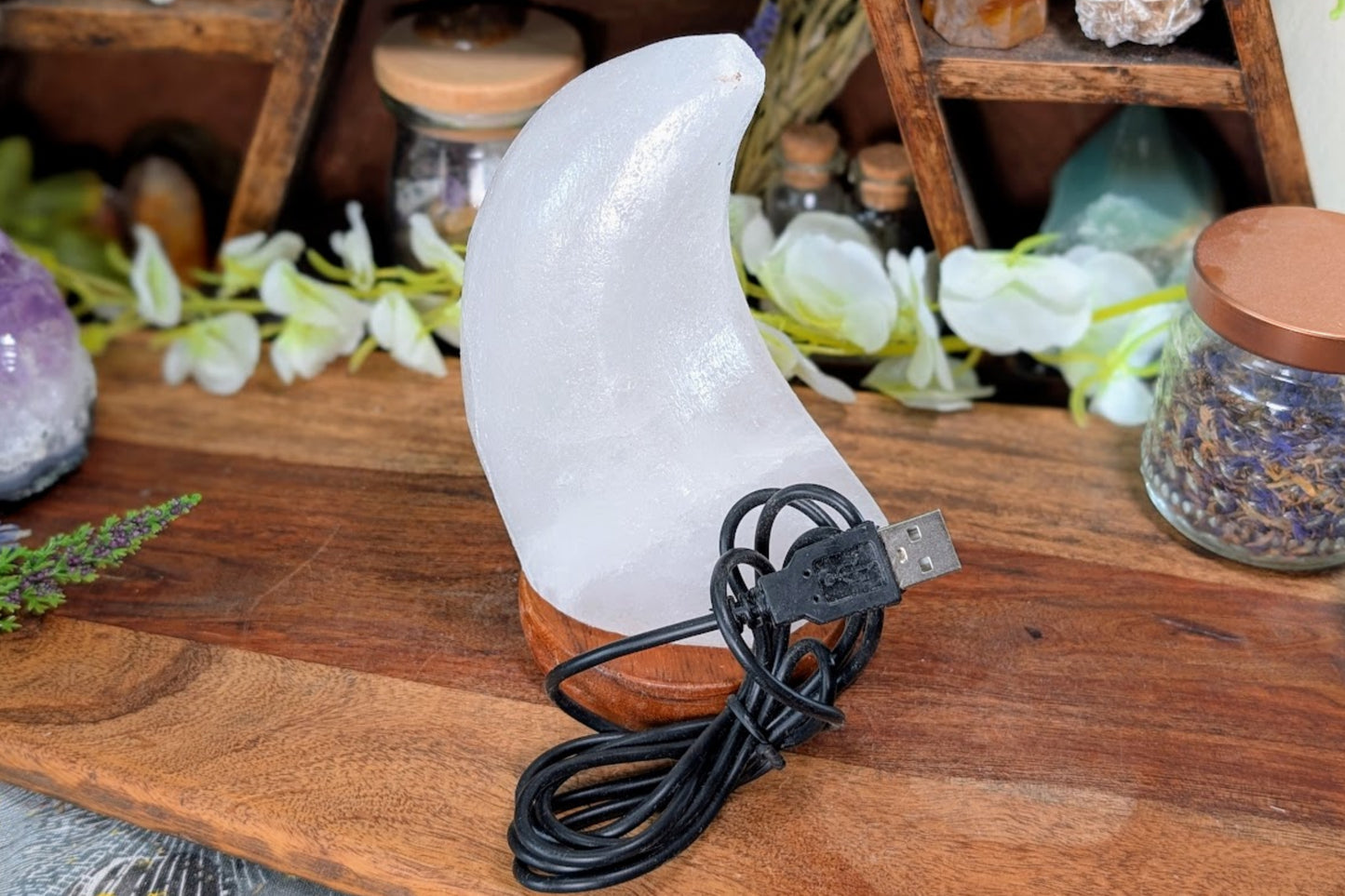 Salt Crescent Moon USB Lamp - Color Cycling