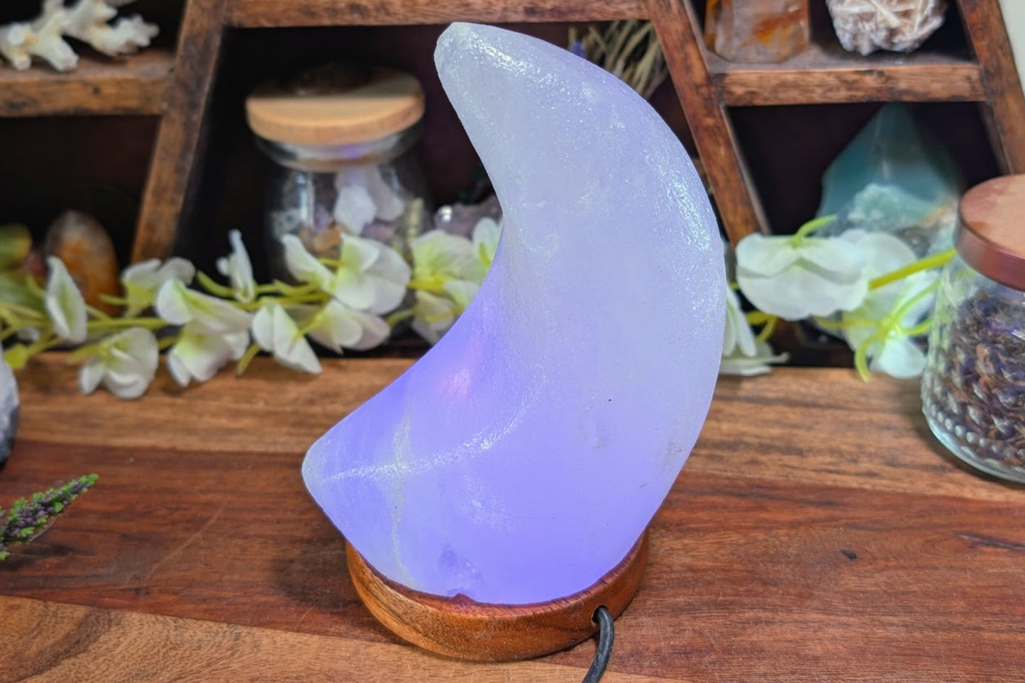 Salt Crescent Moon USB Lamp - Color Cycling