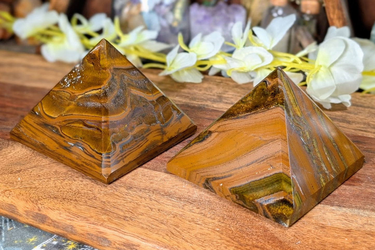 Tiger Eye Pyramid