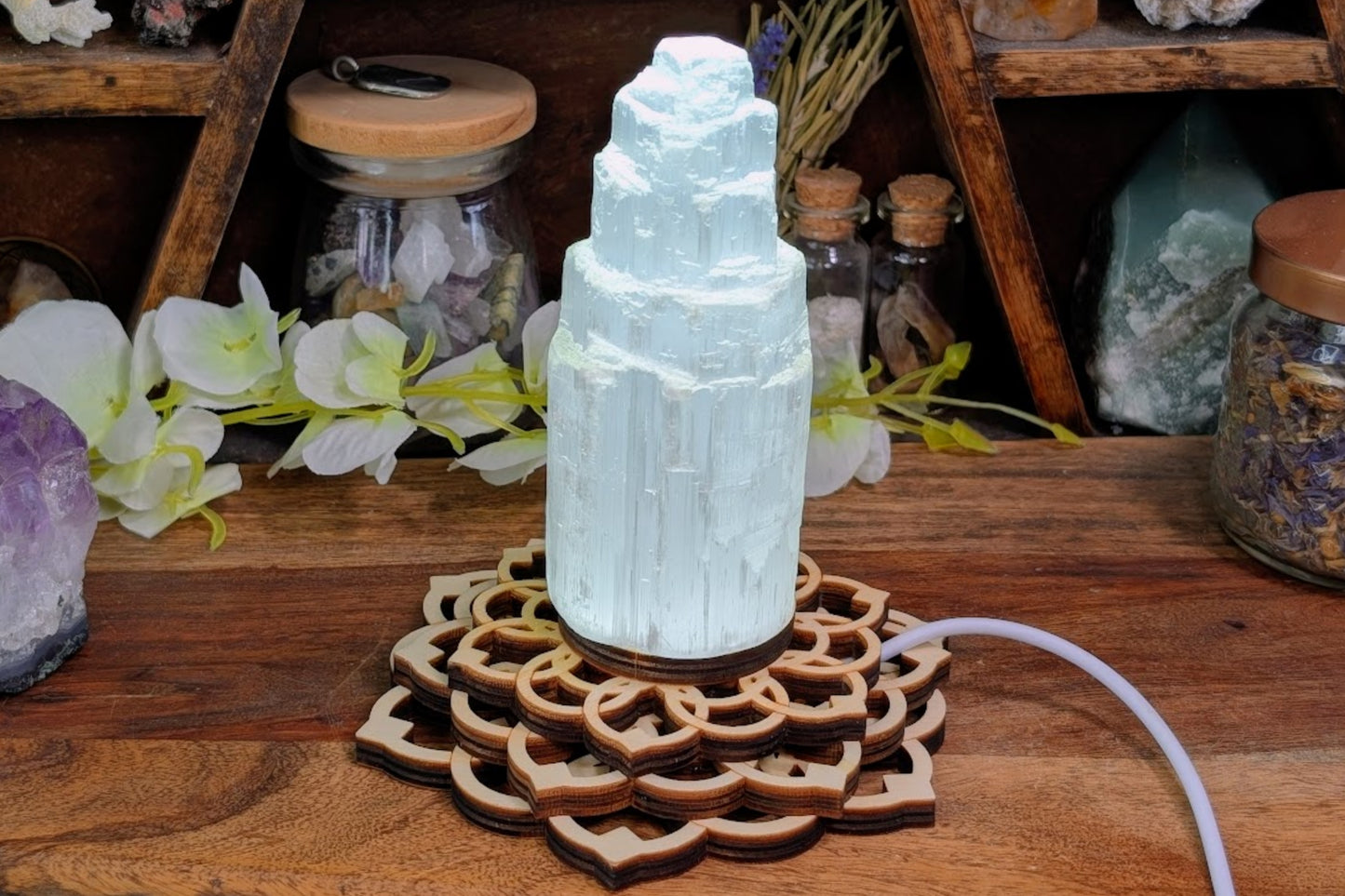 Wooden Lotus USB Light Base - Cold White