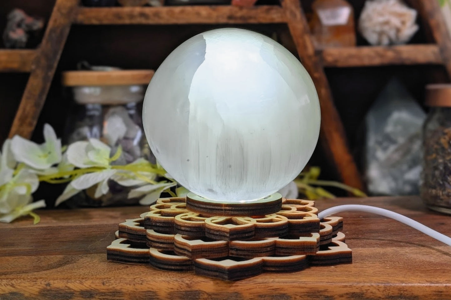 Wooden Lotus USB Light Base - Cold White