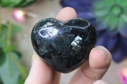 Larvikite Heart 2"